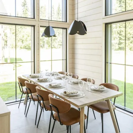 Villa A Gorgeous, Stylish, And Well-equipped